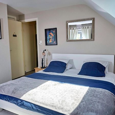Bed and Breakfast Les Roses Santec Exterior foto