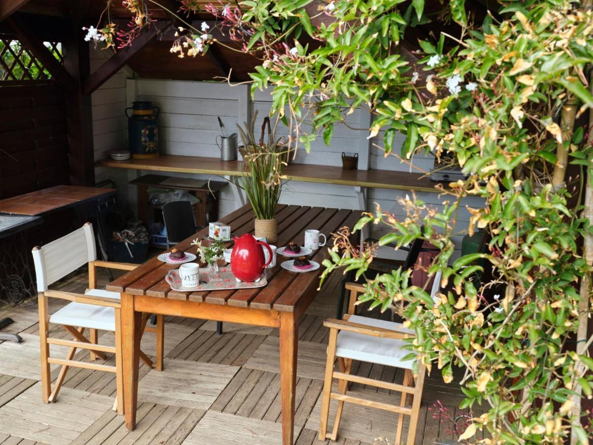 Bed and Breakfast Les Roses Santec Exterior foto