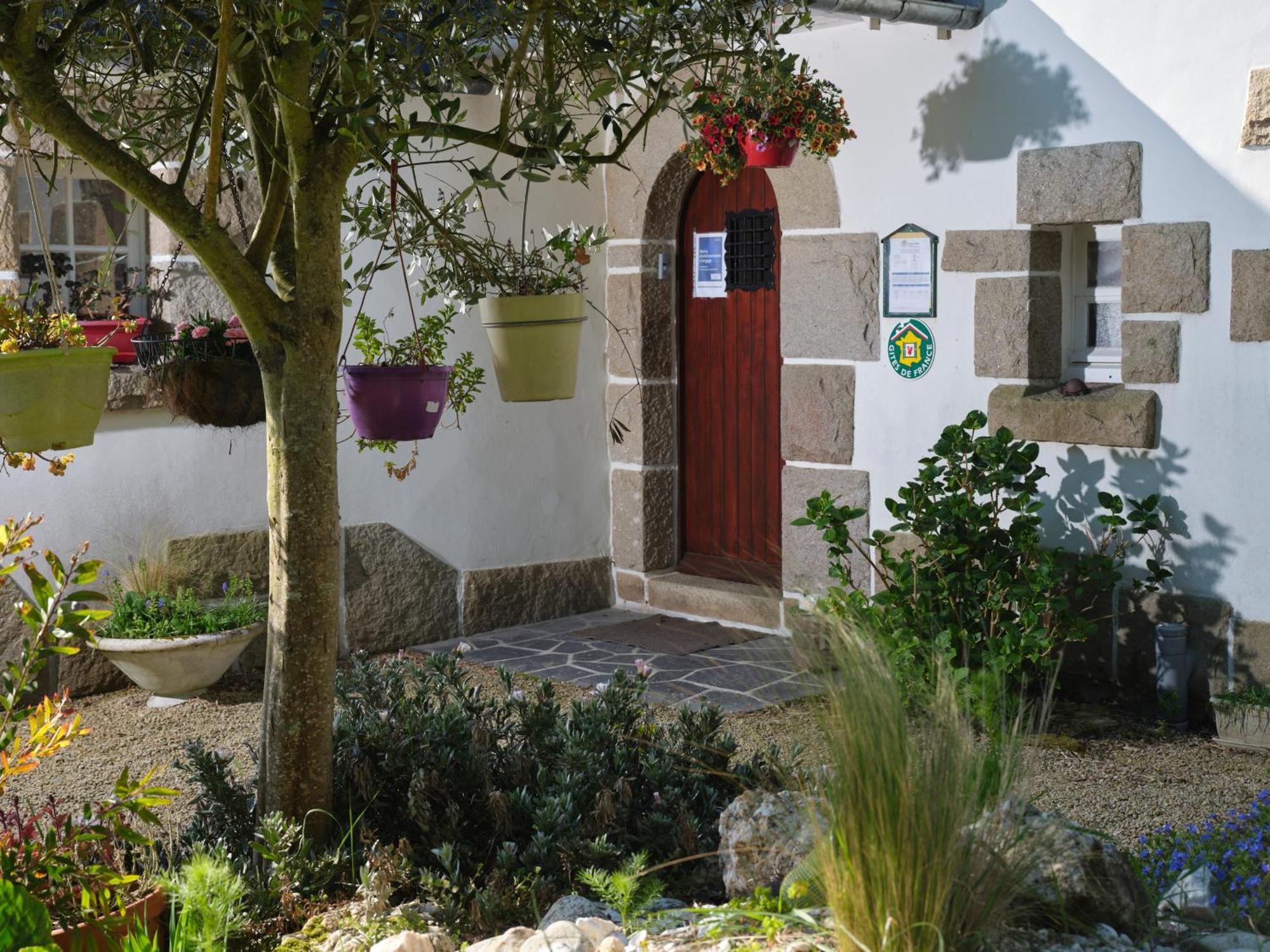 Bed and Breakfast Les Roses Santec Exterior foto